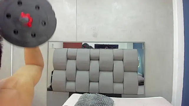 Charlie___Musk Pertunjukan Webcam