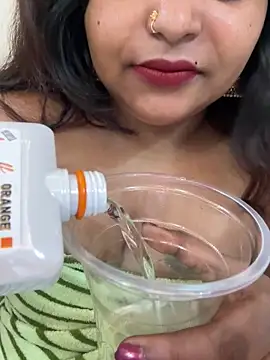 Ashwini-Gowda-91 Show in webcam