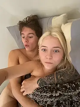 SofiaNLukaBabe Webcam Show