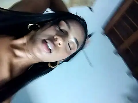 Chat XXX ao vivo de sophi_laraa