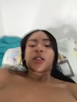 sophi_laraa's Live XXX Chat