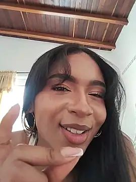 sophi_laraa লাইভ XXX চ্যাট