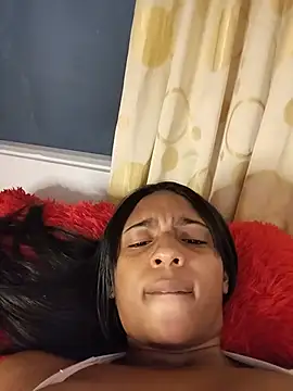 Czat XXX na żywo – sophi_laraa