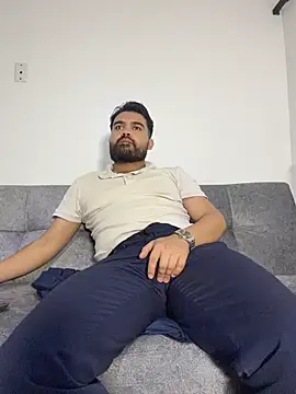عرض كام LucaLaurent