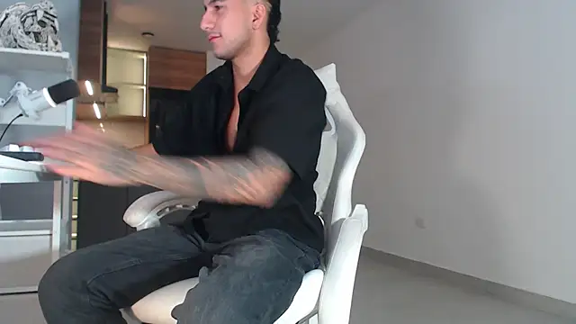CaishenX_ Show Webcam