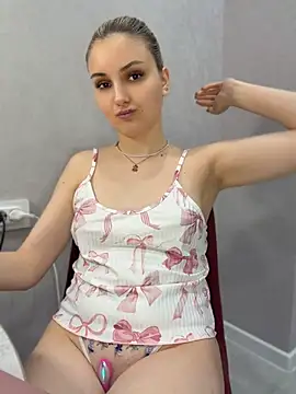 AmeliaLux – webcam-show