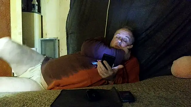 Reddragon7712's Webcam Show