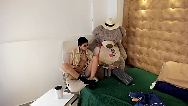Antony_D_ossa's Live XXX Chat