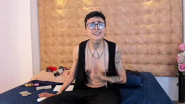 Antony_D_ossa's Live XXX Chat