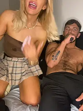 Hisnaughtylilthing Show Webcam