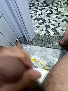 Paulguloso2: διαδικτυακό σόου στην κάμερα
