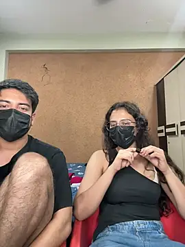 הופעת וובקאם של Janvimoon