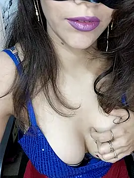 lovelyrosewifey Chat XXX in diretta