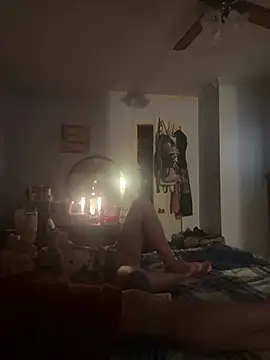 Daddy69DeepthroatPrincess 在線直播表演