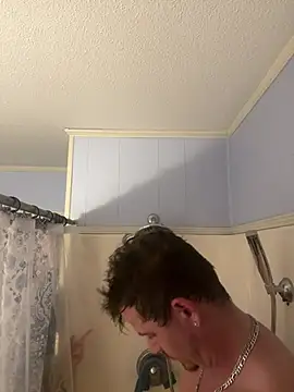 Daddy69DeepthroatPrincess' Webcam Show