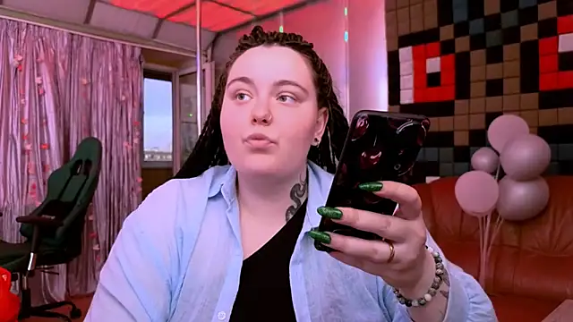 CatherineClaire Chat XXX in diretta