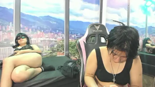 CloeAndKalifa Webcam Show