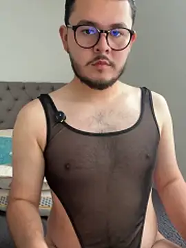 SubBoy_bear Show Webcam