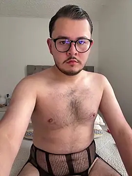 SubBoy_bear Webcam Show