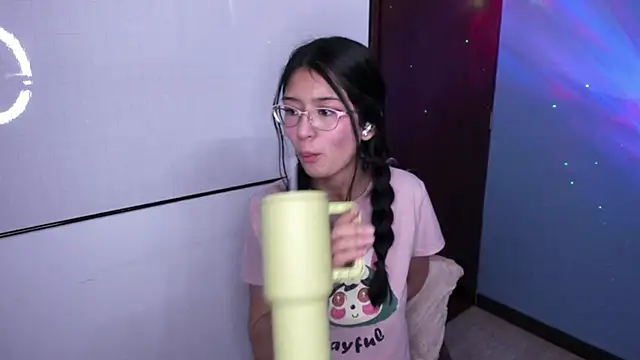 Chat +18 de Danii_rizzo ao vivo