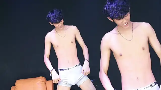 Zouzouboy-001 Webcam Show