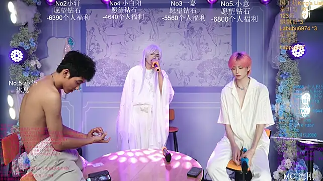 Zouzouboy-001 webcam show