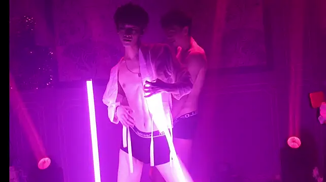 Zouzouboy-001 webcam show