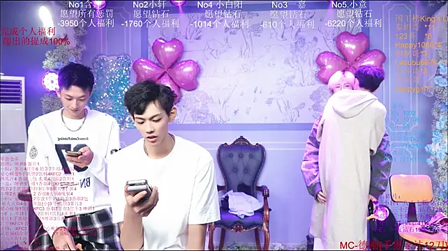 Zouzouboy-001 Webcam Show