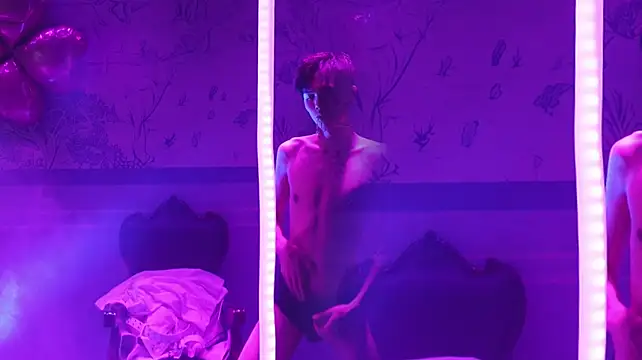 Zouzouboy-001 – webcam-show