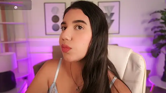 StacyCooper_ Adlı Modelin Canlı XXX Sohbeti