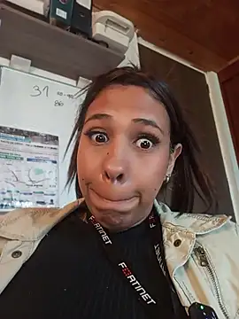 Show de Ivon_C na webcam