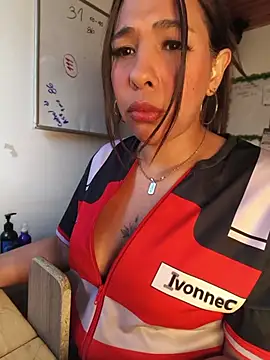 Ivon_C's Webcam Show