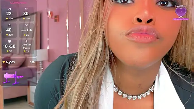 TiannahGlow's Webcam Show