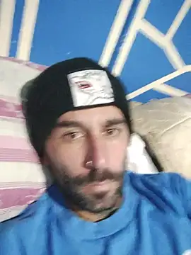 ferch0o12: διαδικτυακό σόου στην κάμερα