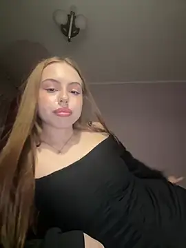 Chat +18 de LOLAskk ao vivo