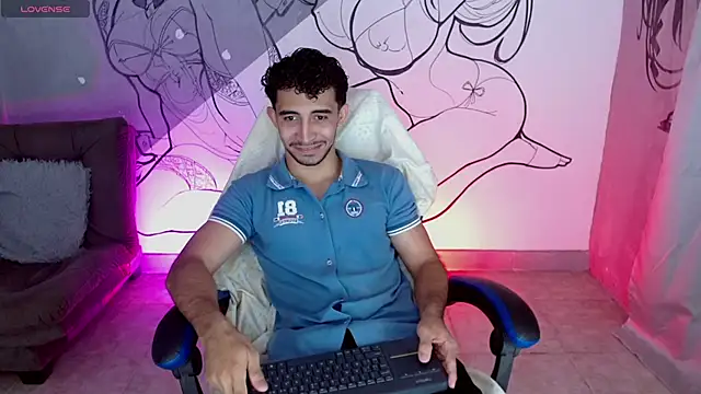 caius_bigcock1 Chat XXX in diretta