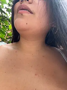 Emily_Gomezz – Kamerová šou