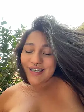 Emily_Gomezz 现场XXX聊天