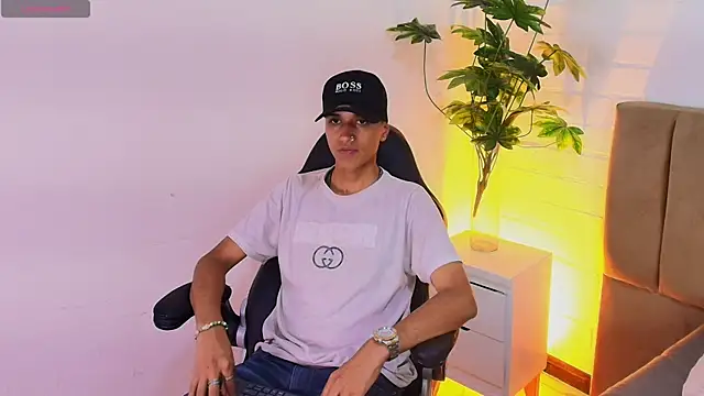 Alan_Colthon webcam show