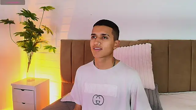 عرض كام Alan_Colthon