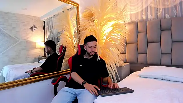 הופעת וובקאם של StevenAndLaura