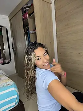 Sembang XXX Secara Langsung collins_megan96