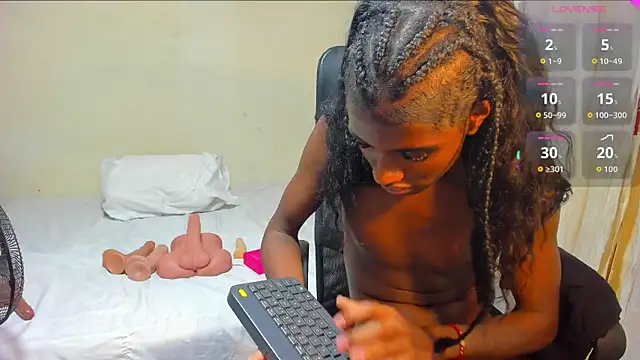 Kyliewarrior's Webcam Show