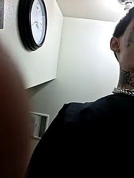 CamsWRLD Show in webcam