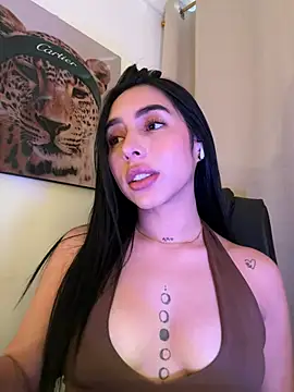 צ'אט XXX בשידור חי של IsabellaNoir_