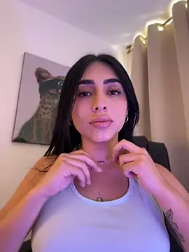 IsabellaNoir_'s Live XXX Chat