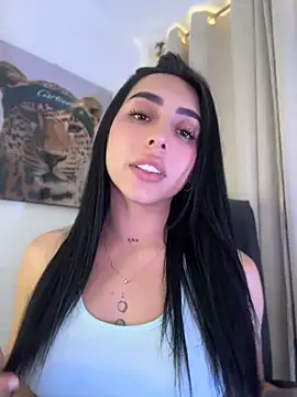 IsabellaNoir_ XXX чат на живо