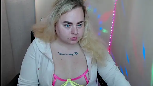 sweetvlada's Webcam Show