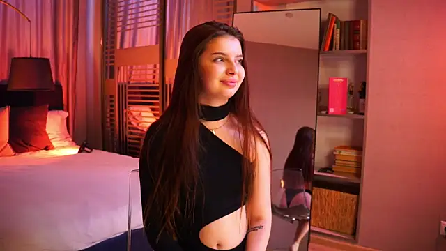 EvaBloomm's Live XXX Chat