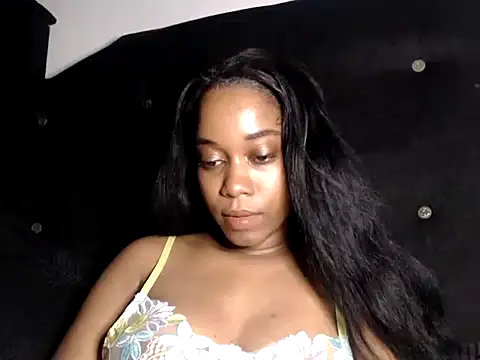 Cattaleen's Live XXX Chat